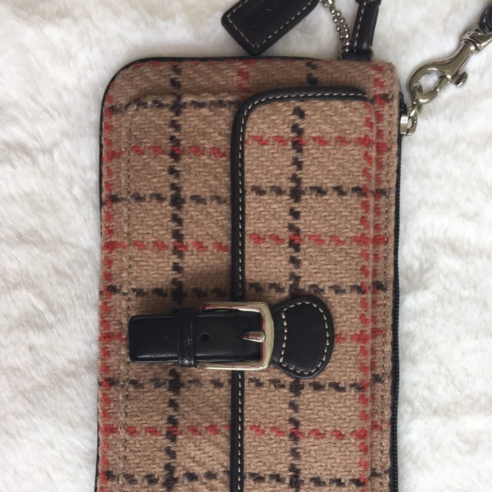 CUTEST Coach Wristlet / Wallet